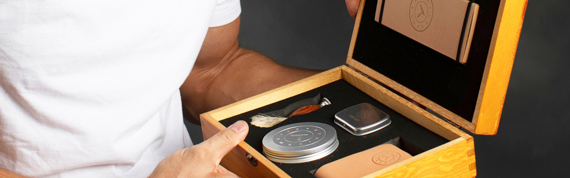 Straight Razor Kit | Everything You Need One Beautiful Box