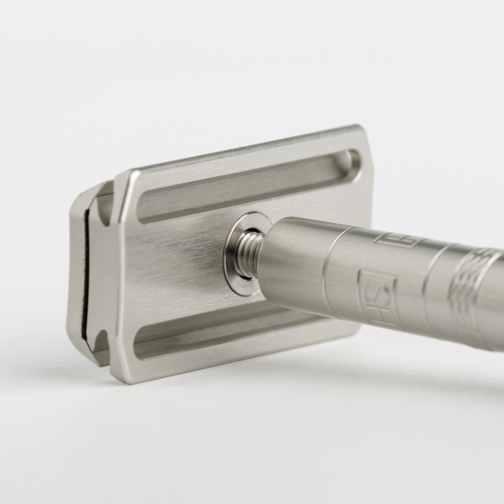 Henson Aluminum AL13 Mild Safety Razor.