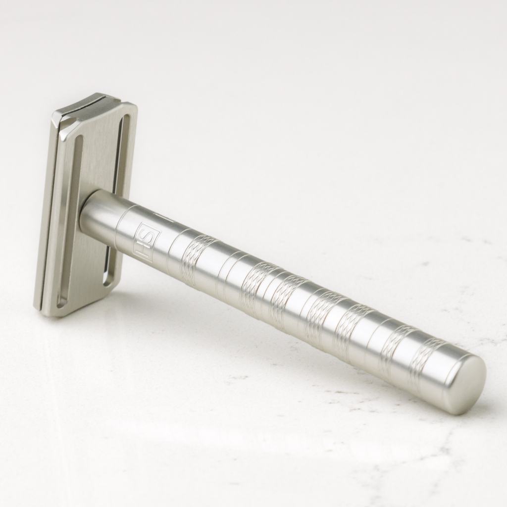 Henson Aluminum AL13 Mild Safety Razor.