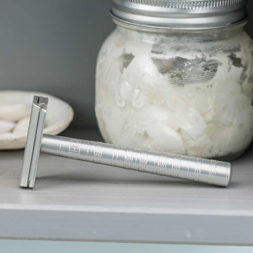 Henson Aluminum AL13 Mild Safety Razor.